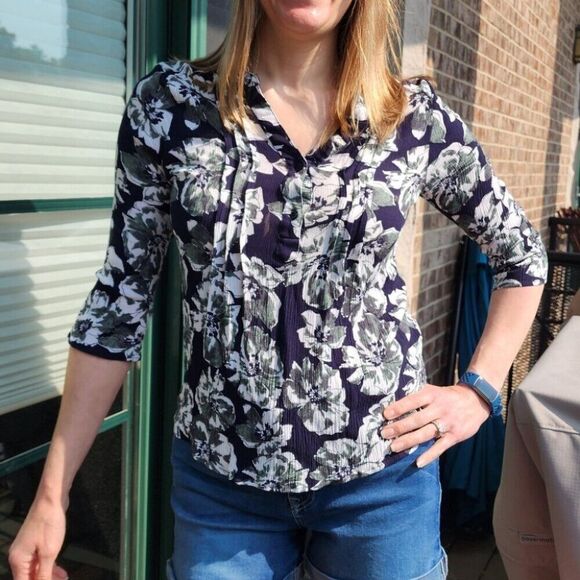 Split V Neck Rayon Blouse Small Blue Floral Stitch Fix Exclusive - Picture 5 of 6